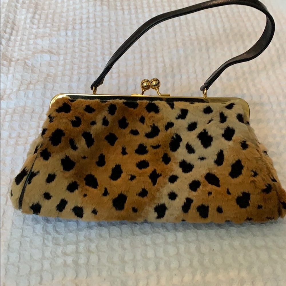 Faux leopard bag. Glenda Gies